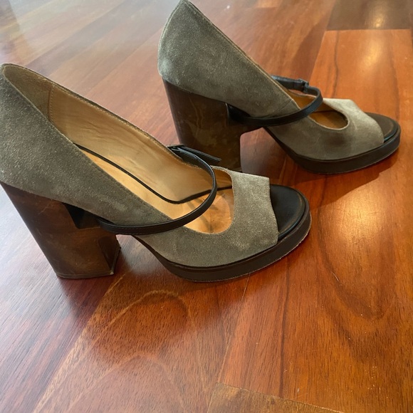 Ellen Verbeek size 37.5 Grey suede pumps - Picture 5 of 6